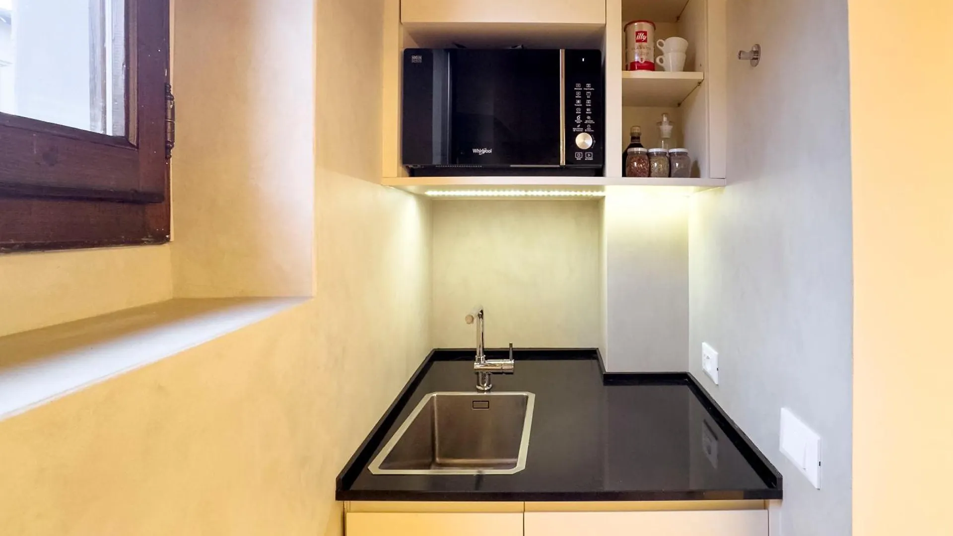 Luxury Apartment Ss Annunziata Флоренция 0*,